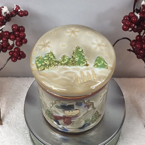 🇺🇸🇺🇸 “SMALL FESTIVE CANISTER” 🇺🇸🇺🇸 - Picture 4 of 9